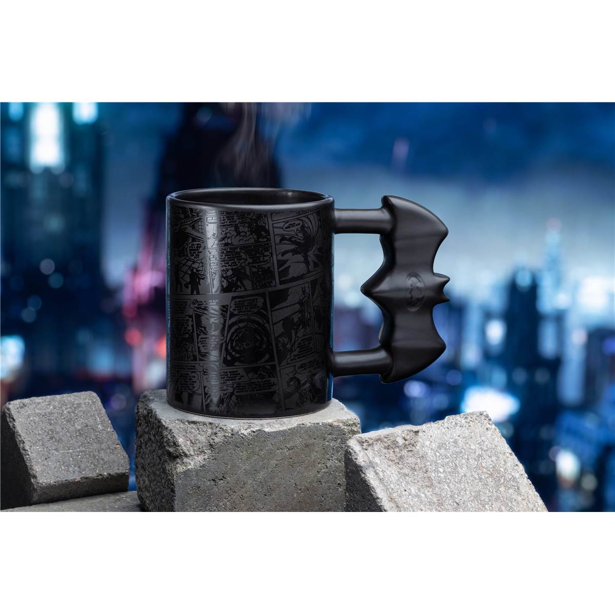 BATMAN SHAPED MUG BATARANG GOODIES